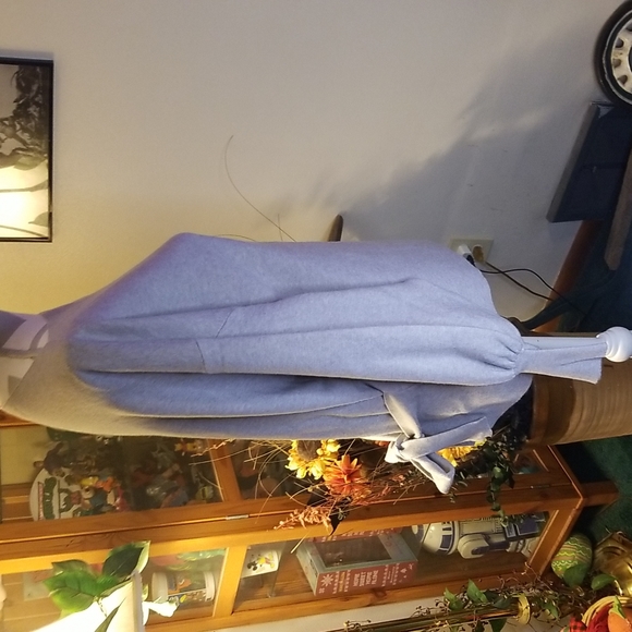 Tahari Viscose Blend swoop neck bloom sleeve gray size Large - Picture 4 of 6